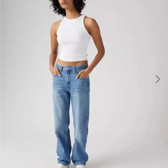 Levi’s Women’s Size 31 Waist Low Pro Straight Medium Wash Denim - Picture 4 of 11